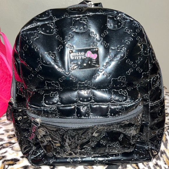 Hello kitty backpack - Picture 7 of 7